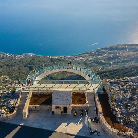 Kristina - Makarska By Guide Donji Prolozac