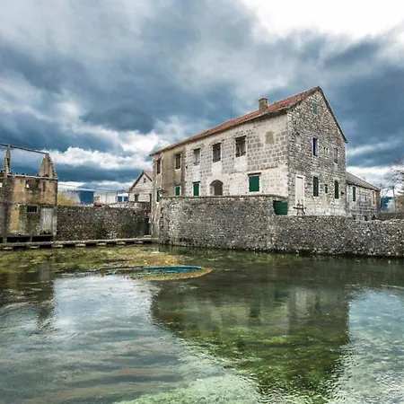 Kristina - Makarska By Guide * Donji Proložac