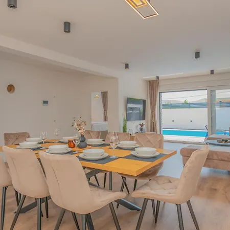 Kristina - Makarska By Guide Villa Donji Proložac