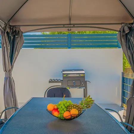 Kristina - Makarska By Guide Villa *